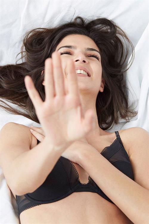 Clara Lago in lingerie