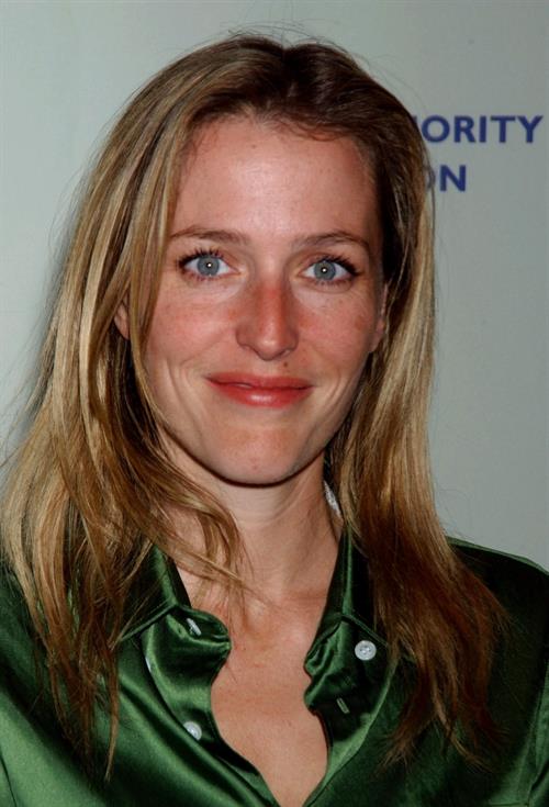 Gillian Anderson