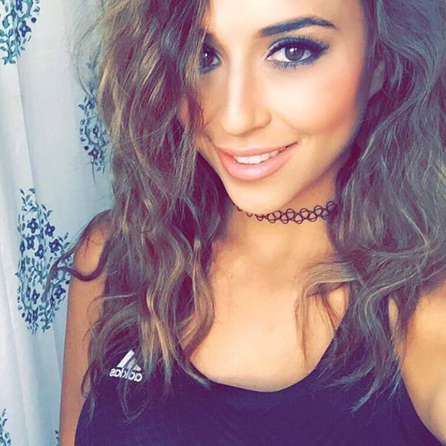 Tianna Gregory taking a selfie