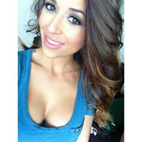 Tianna Gregory taking a selfie