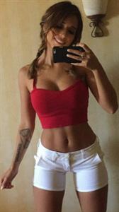 Tianna Gregory taking a selfie