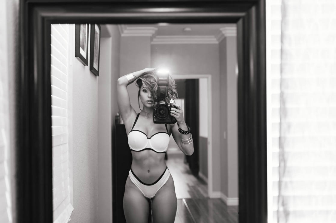 Tianna Gregory taking a selfie