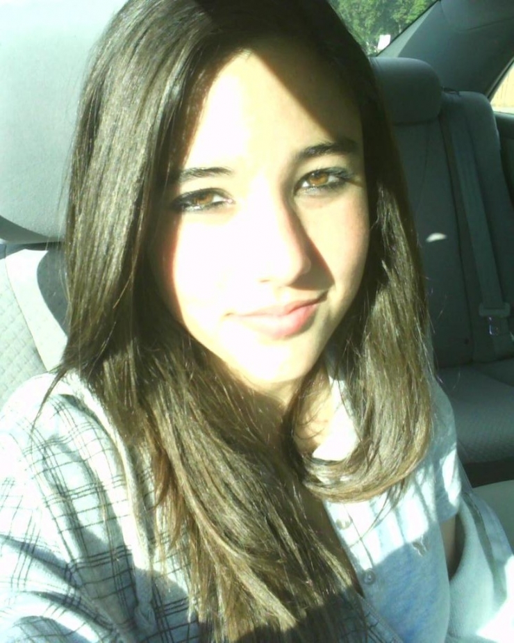 Angie Varona taking a selfie