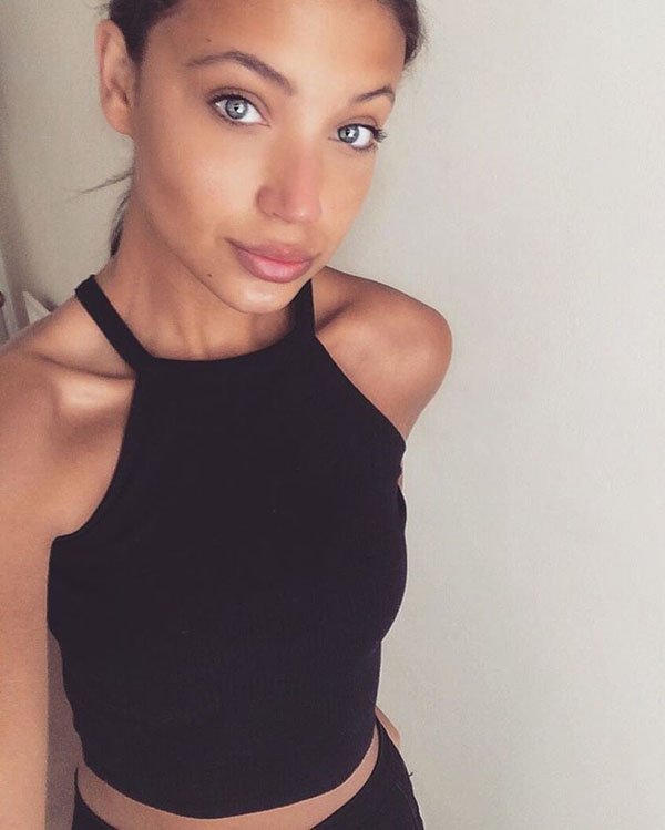 Candice Blackburn taking a selfie