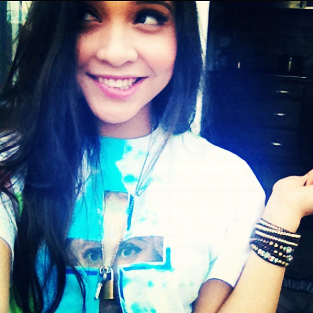 Stella Hudgens taking a selfie