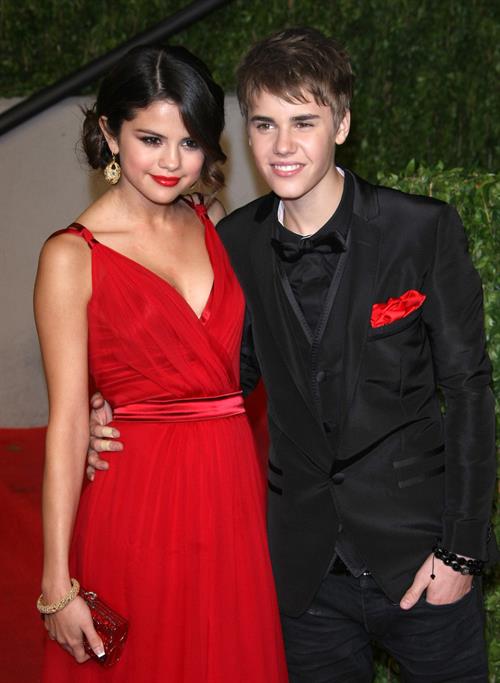 Selena Gomez Pictures Selena Gomez Vanity Fair Oscar party in West Hollywood on February 27, 2011