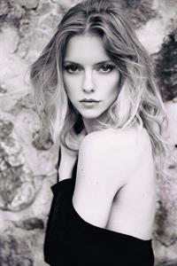 Elle Evans