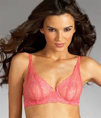 Jennifer Lamiraqui in lingerie