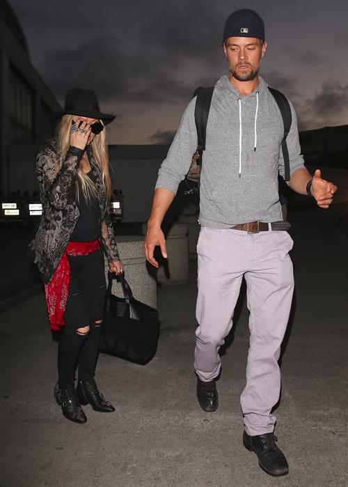 Fergie arriving at LAX, June 11, 2014