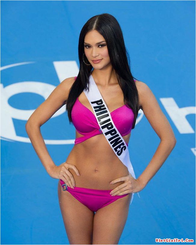 Pia Wurtzbach in a bikini