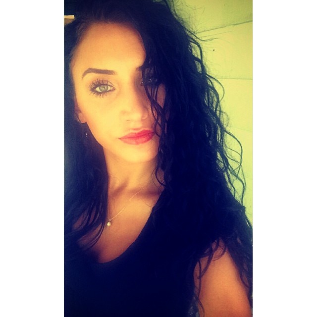 Gracee Belle taking a selfie