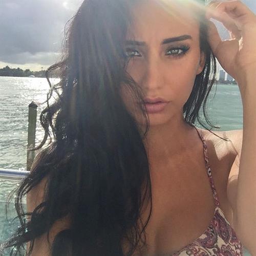 Gracee Belle in a bikini taking a selfie