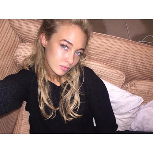 Nicola Hughes taking a selfie