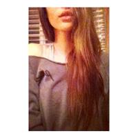 Ariane Fournier taking a selfie