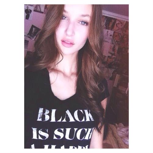 Ariane Fournier taking a selfie