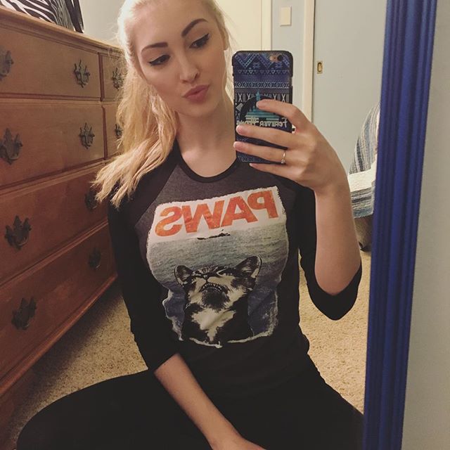Anna Faith Carlson taking a selfie