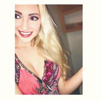 Anna Faith Carlson taking a selfie