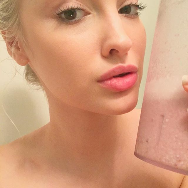 Anna Faith Carlson taking a selfie