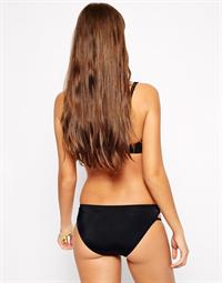 Gabriela Salles in a bikini - ass