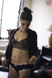 Jillian Rose Reed - Esquire Me in My Place