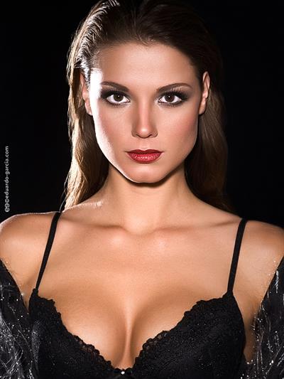 Jess Lange in lingerie