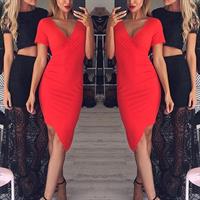 Pia Muehlenbeck taking a selfie