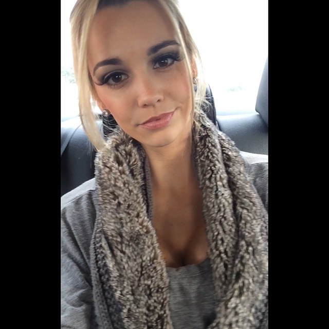 Caitlin Arnett taking a selfie