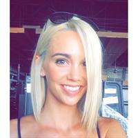 Caitlin Arnett taking a selfie