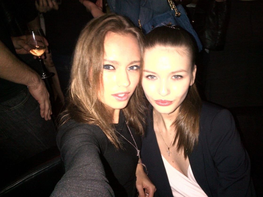 Kristina Romanova taking a selfie