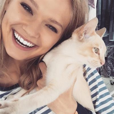 Vita Sidorkina taking a selfie