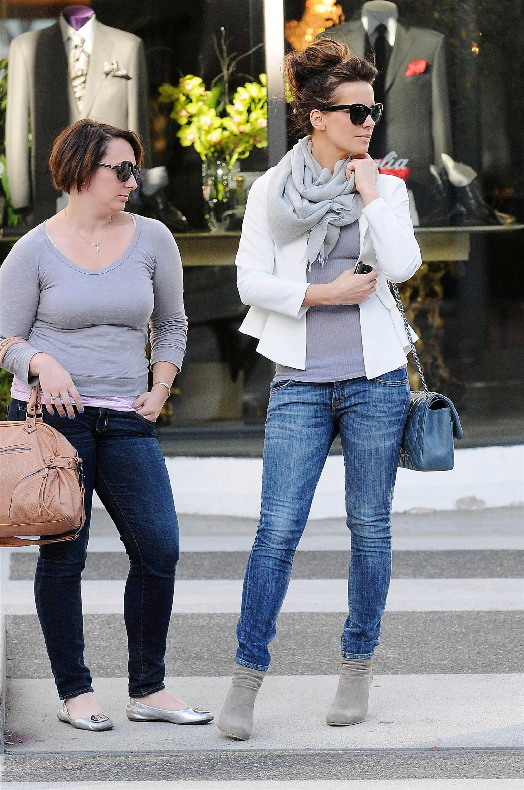 Kate Beckinsale Shopping in Los Angeles February 27, 2013  