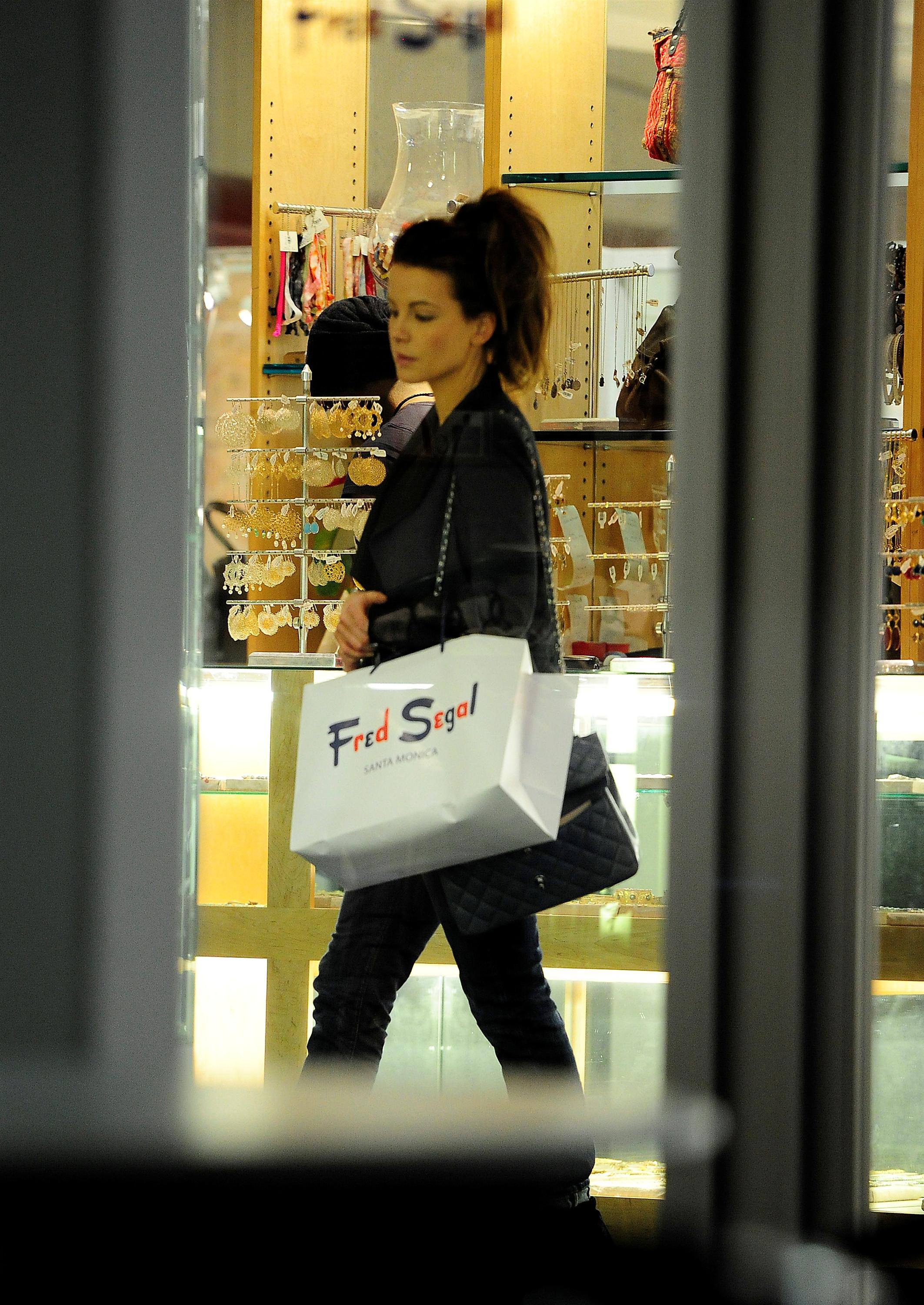 Kate Beckinsale Pictures Kate Beckinsale was spotted shopping with a friend at Fred Segal in Santa Monica January 29, 2013