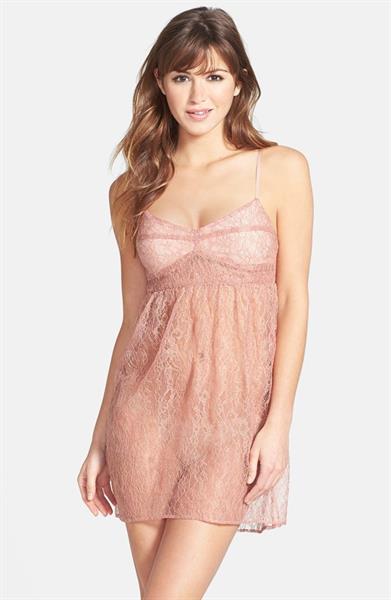 Jehane Paris in lingerie