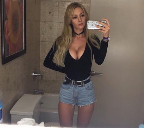 Bryana Holly taking a selfie