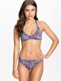 Yara Khmidan in a bikini