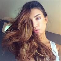 Kelly Karloff taking a selfie