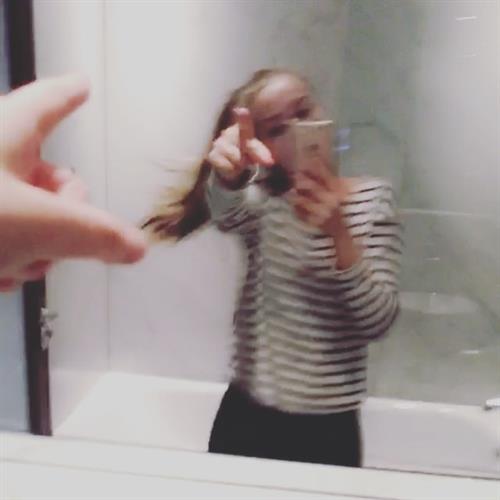 Fie Laursen taking a selfie