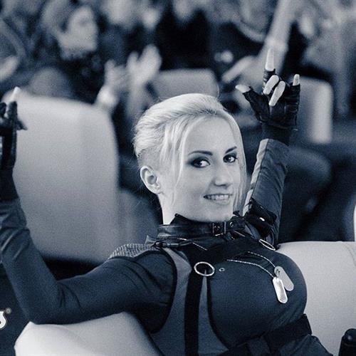 Natasha Firsakova as Cassie Cage
