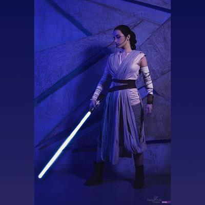 Natasha Firsakova as Rey