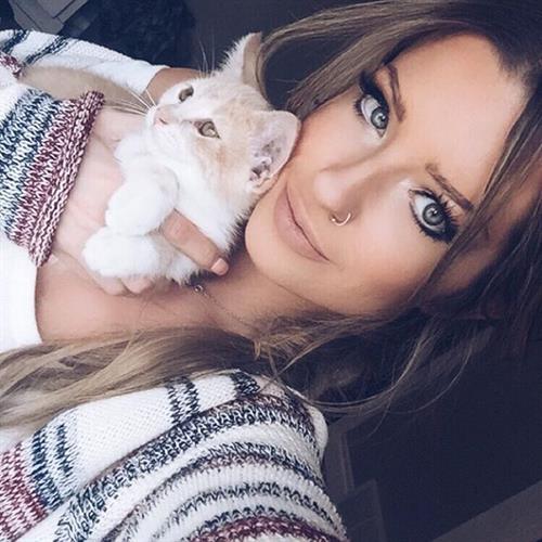 Sheala Foster taking a selfie