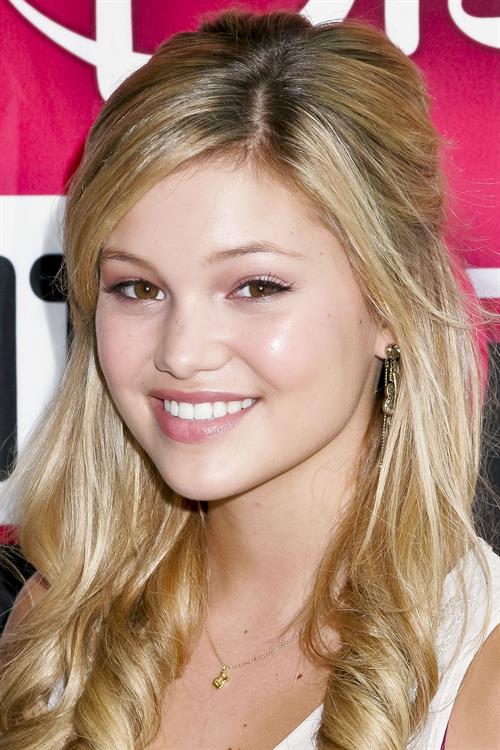 Olivia Holt