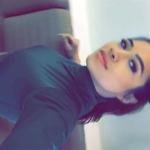 Julia Kelly taking a selfie