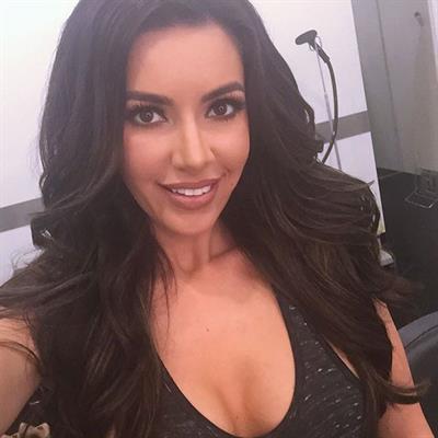 Mercedes Terrell taking a selfie