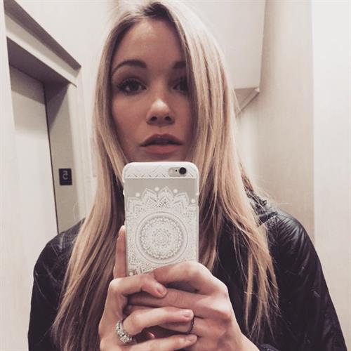 Katrina Bowden taking a selfie