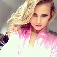 Tegan Martin taking a selfie