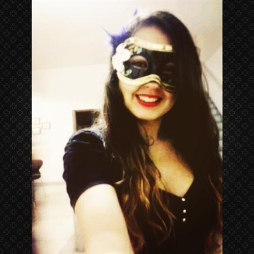 Veronica Rangel taking a selfie