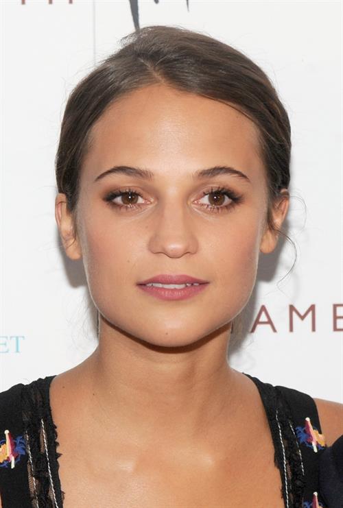 Alicia Vikander