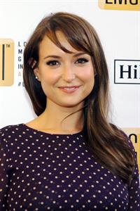 Milana Vayntrub