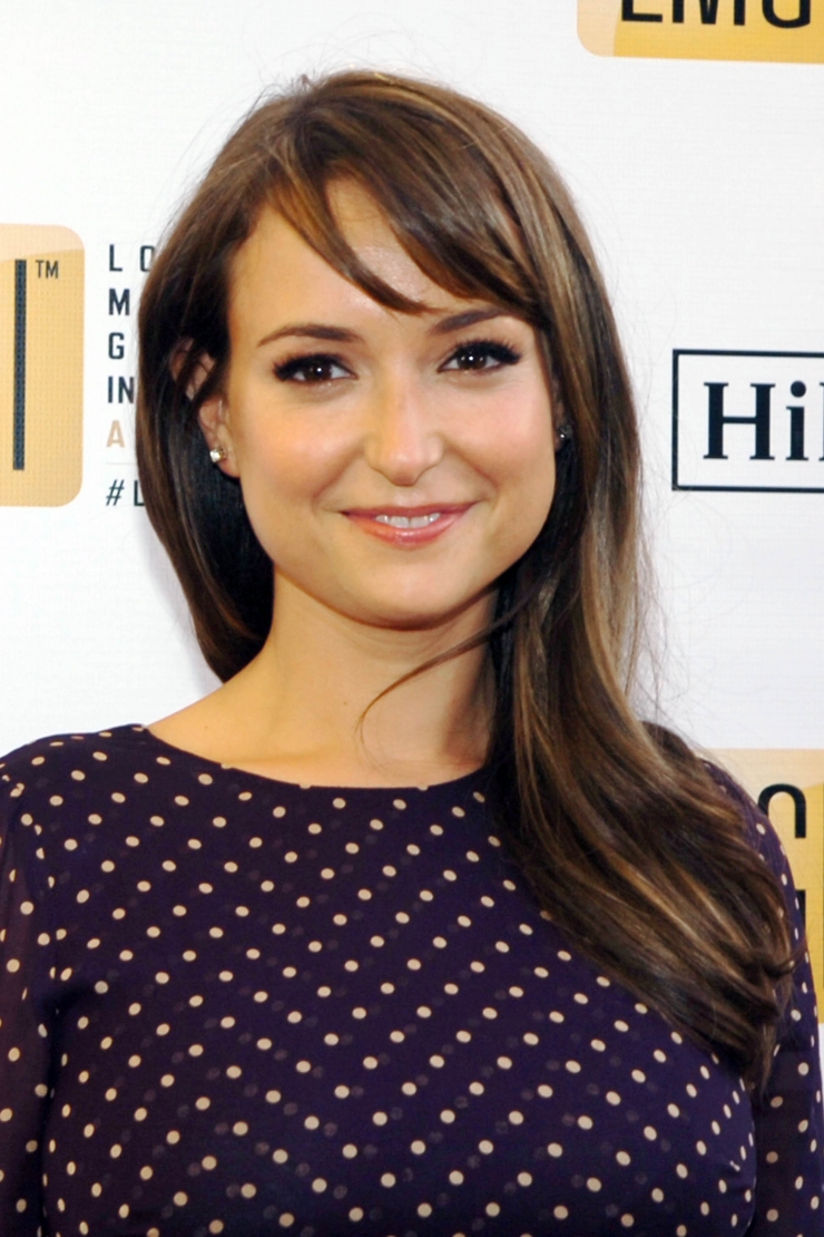 Milana Vayntrub