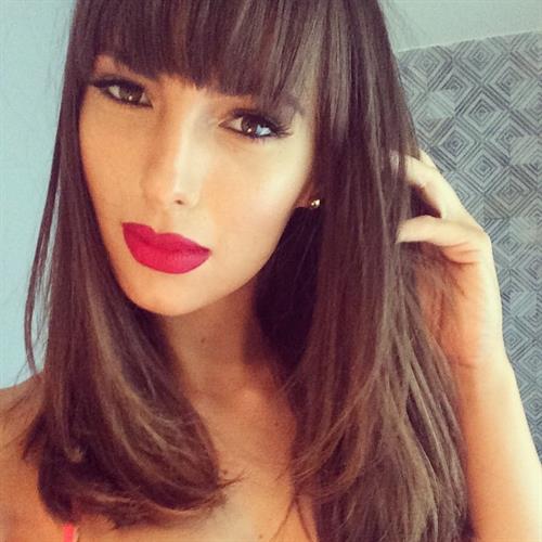 Brittny Ward taking a selfie